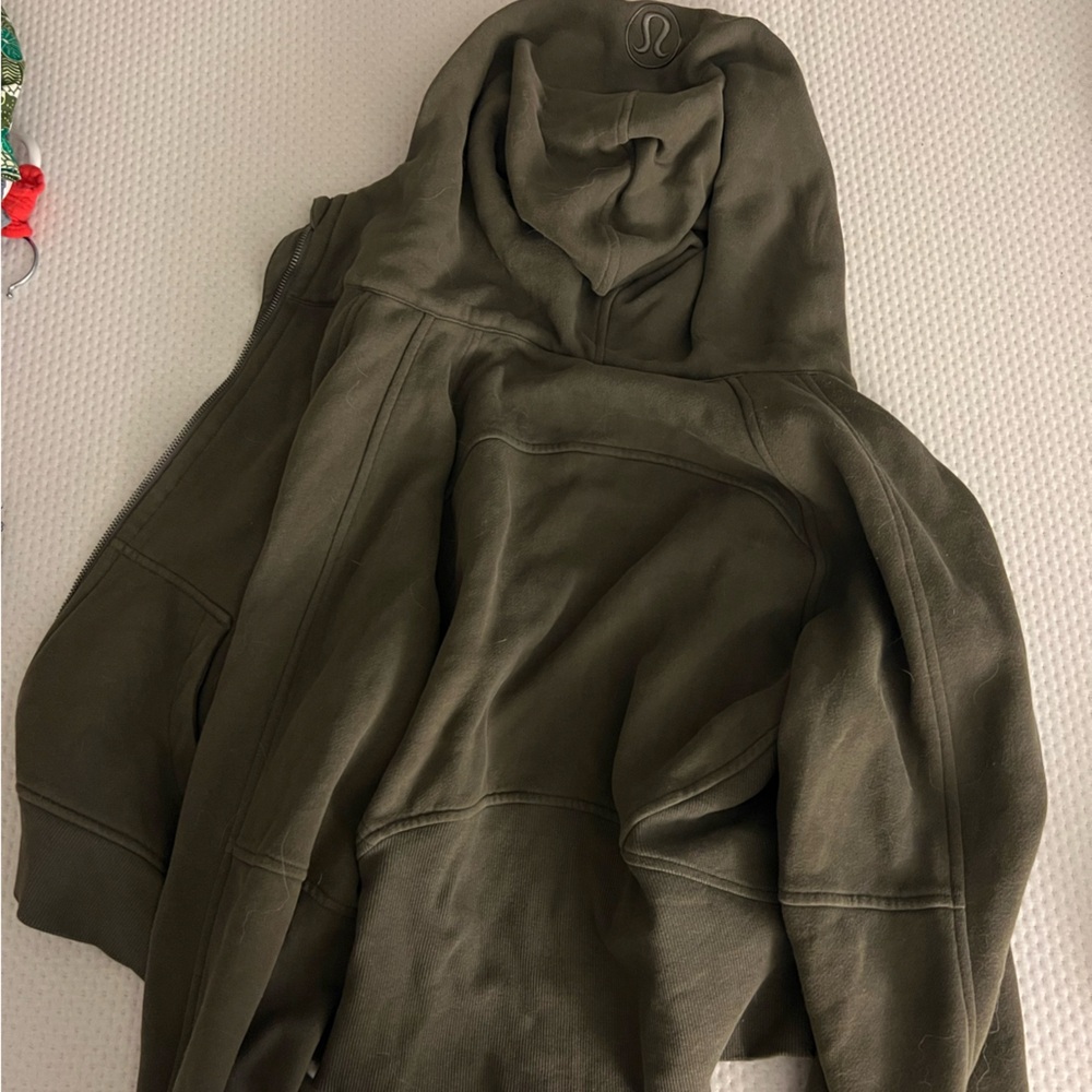 Lululemon cropped scuba hoodie